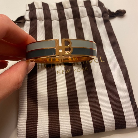 henri bendel Jewelry - Henri Bendel bracelet